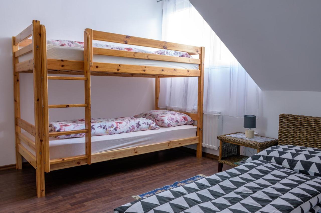 Apartmaji Slatenik Бовец Экстерьер фото
